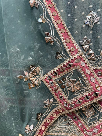 Noorvika Gota Aaina Suit (Green)