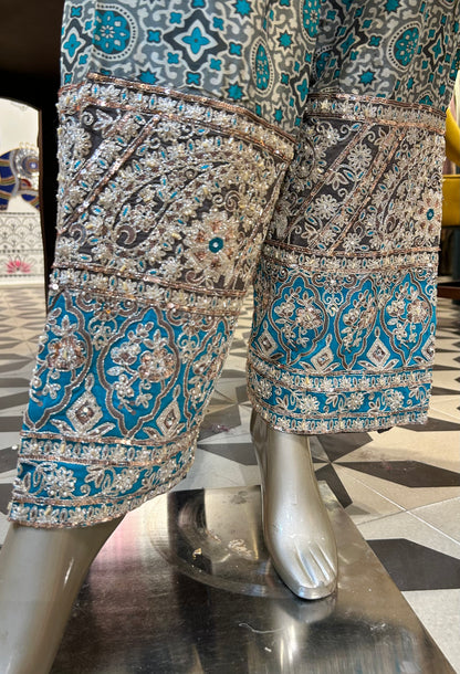 Adaa-e-Shahi Pakistani Choga