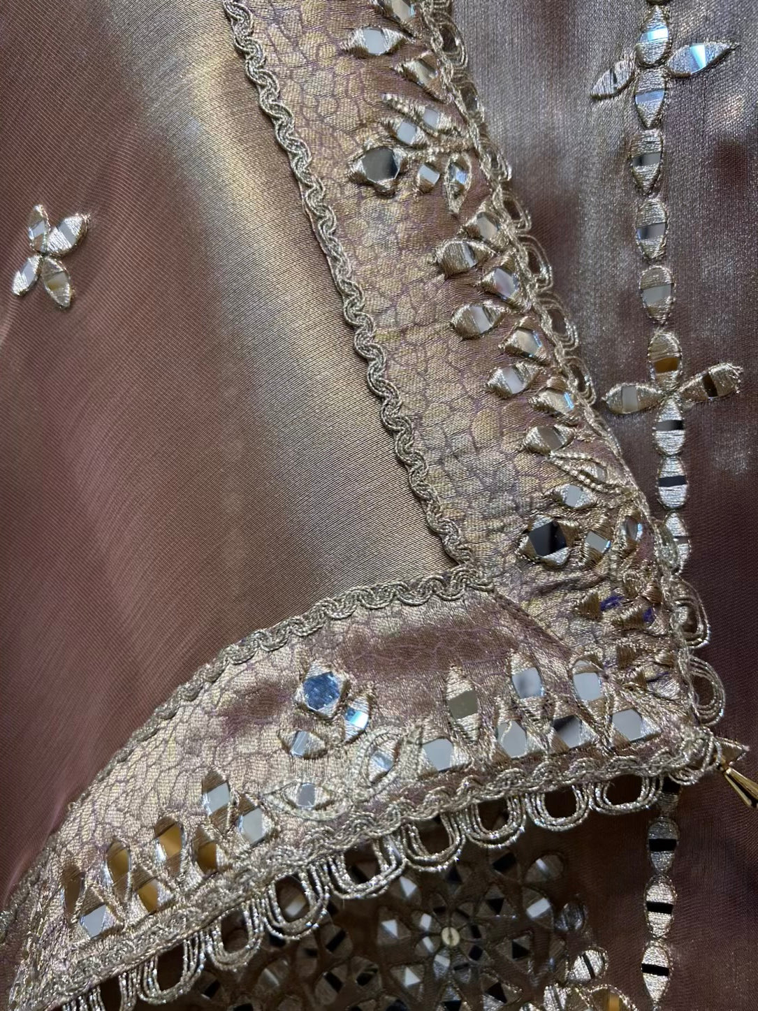 Rimzara Sheesha Élan Suit (Golden)