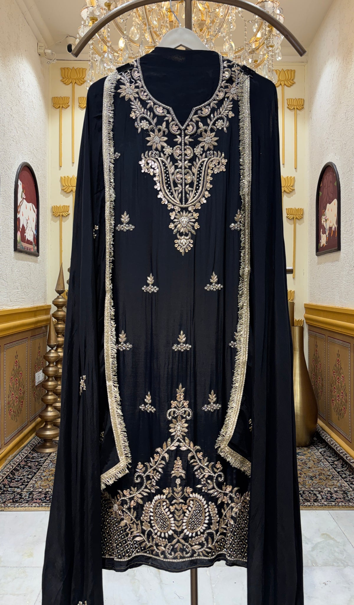 Mahrooh Organza Suit