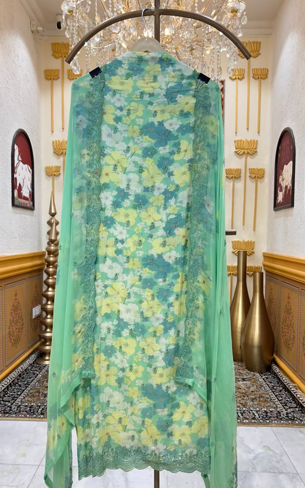 Kavya Print Thread Suit