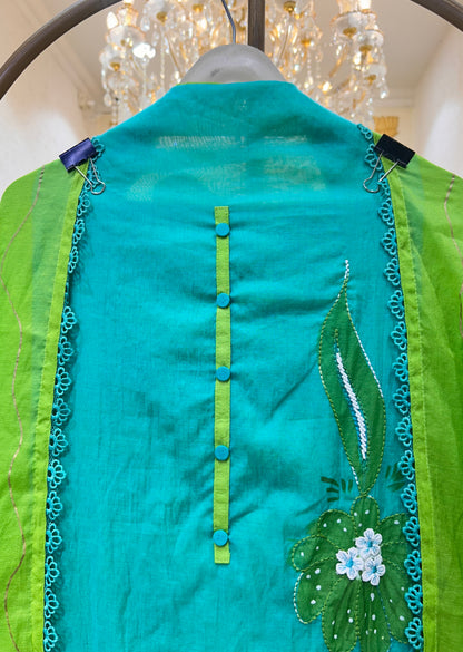 Neel Pushp Suit