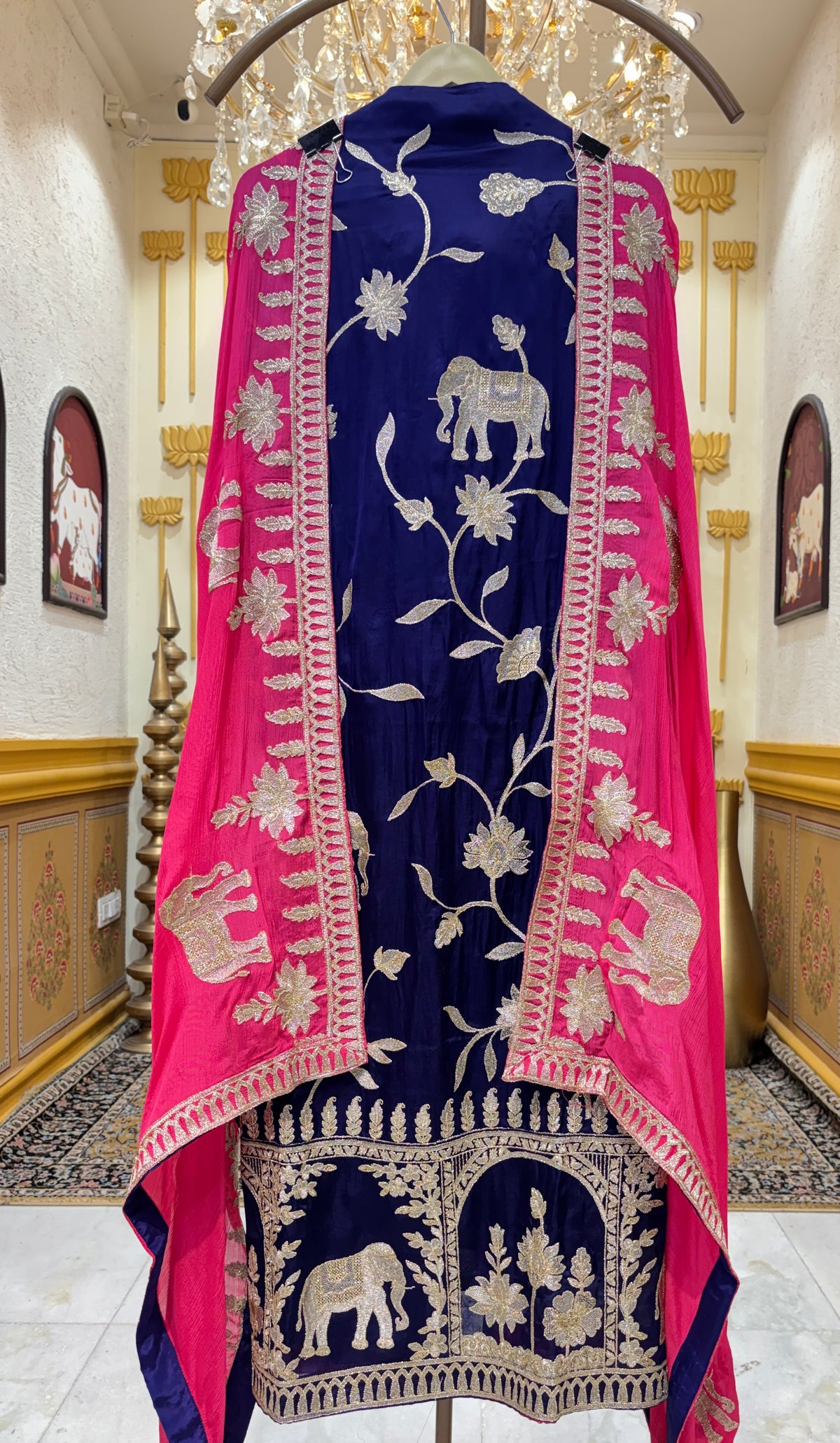 Zarikaaya Crepe Suit