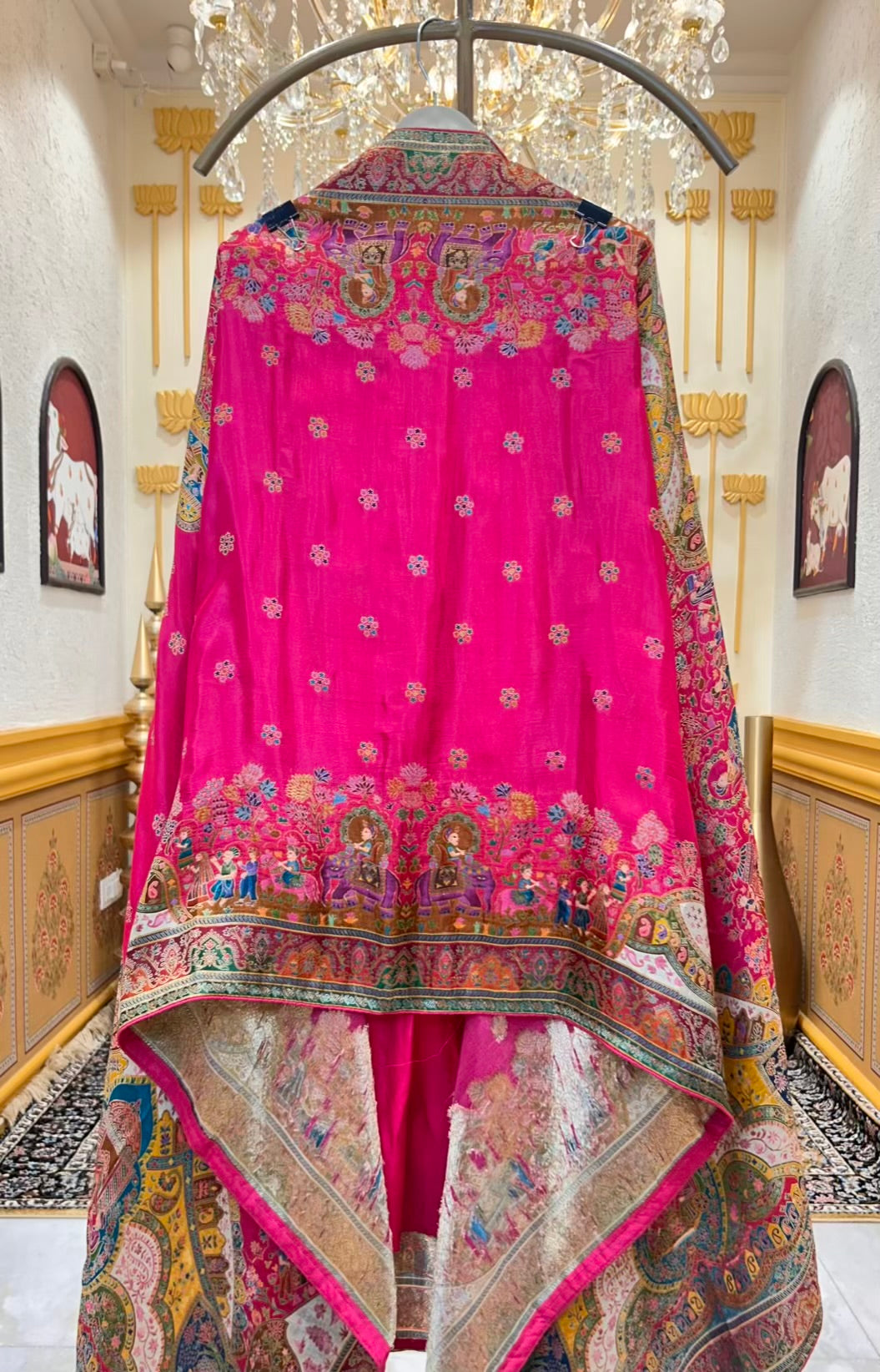 Mehvara LoomKaar Suit (Magenta)