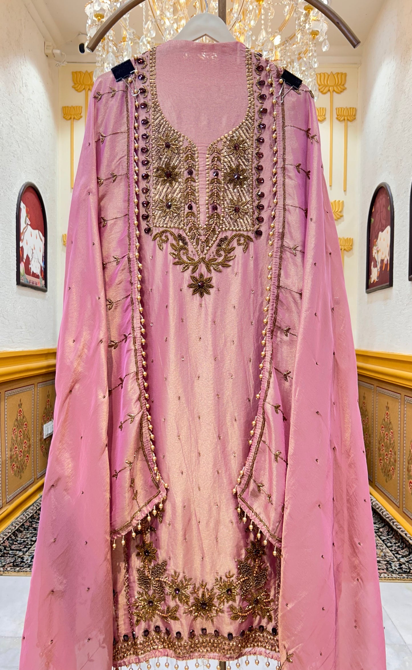 Aabroo Noor Suit