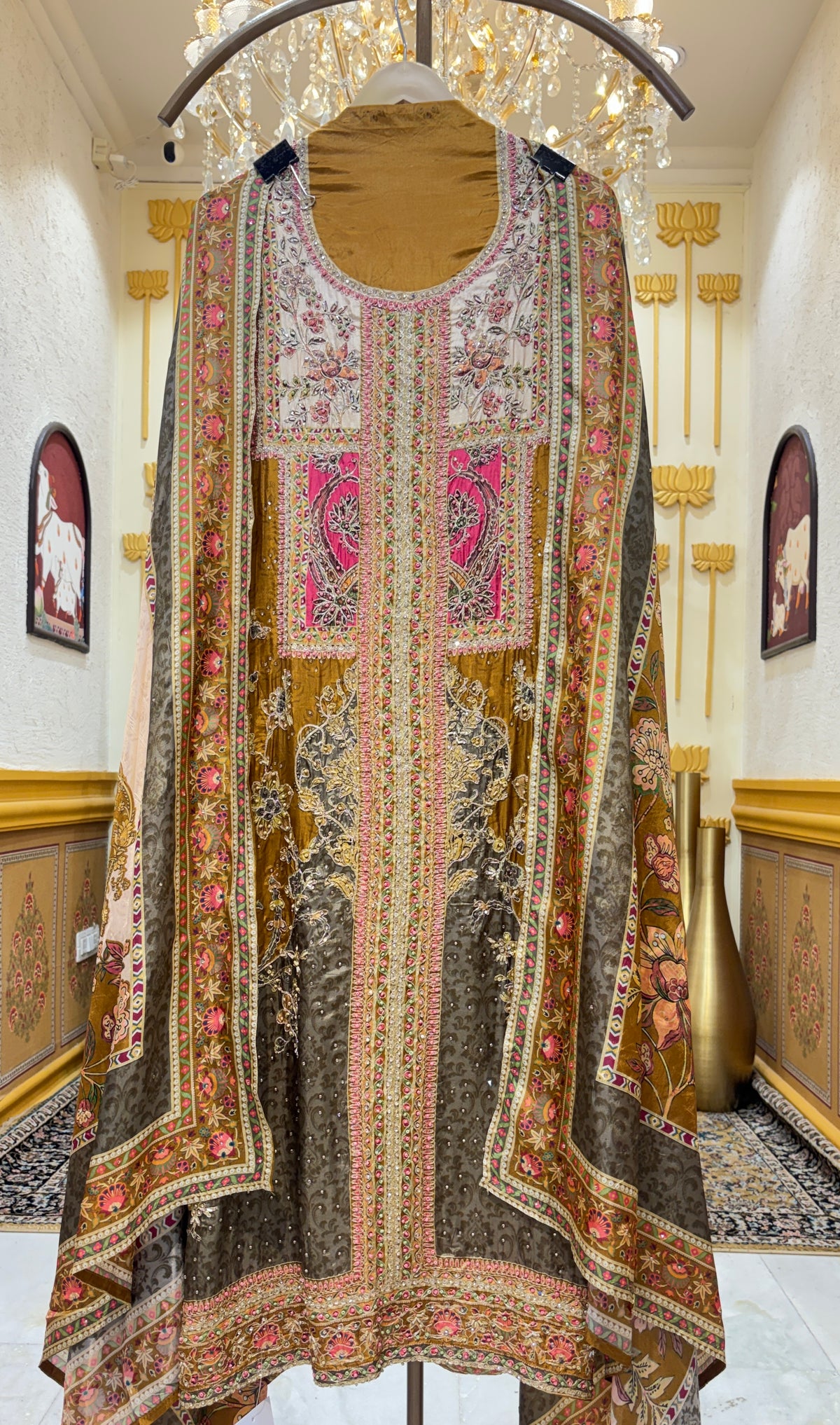Elanira Crepe Suit
