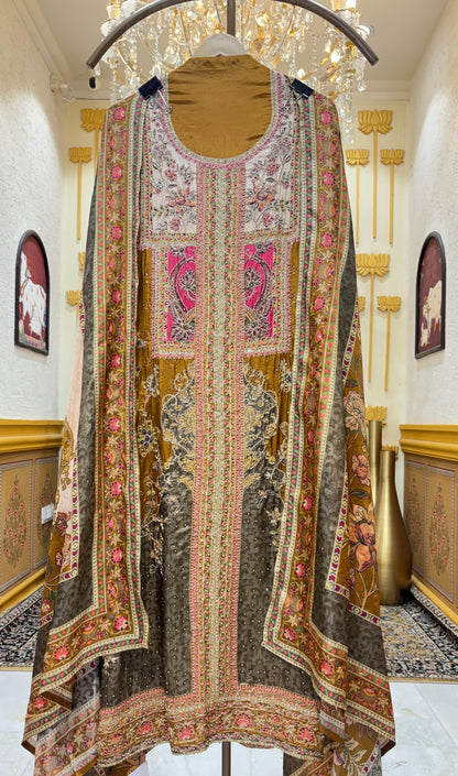 Elanira Crepe Suit