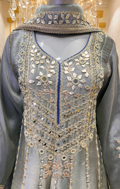 Sheesh Noor Anarkali