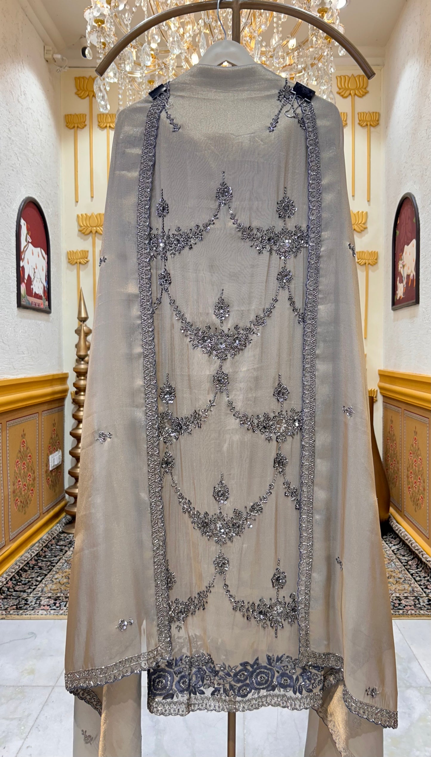 Elanora Royale Suit