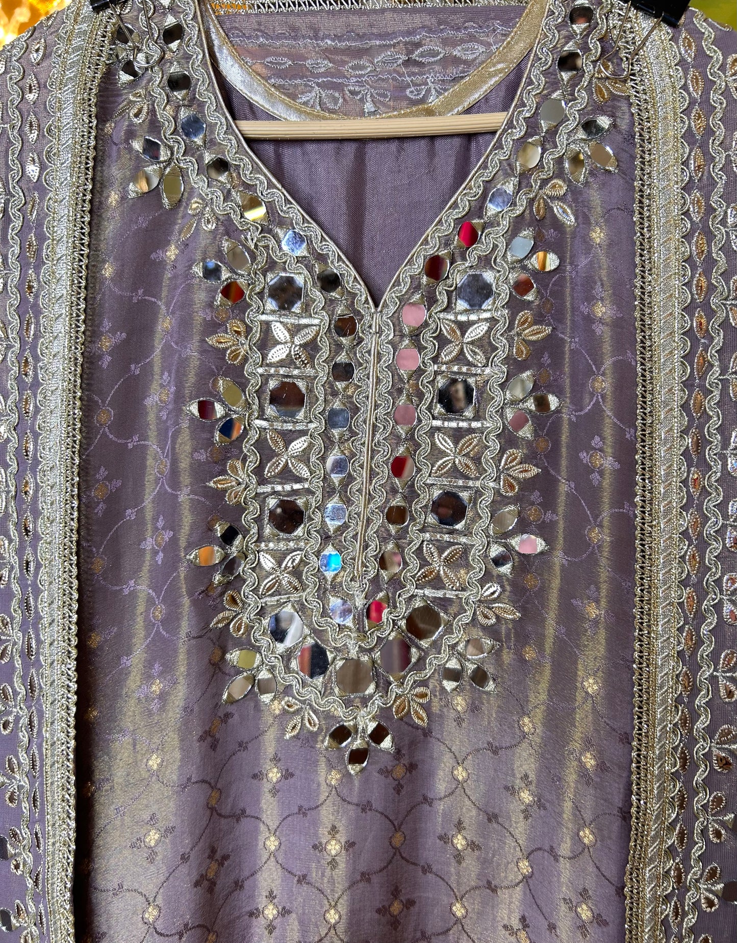 Meher-e-Jahaan (Lavender)