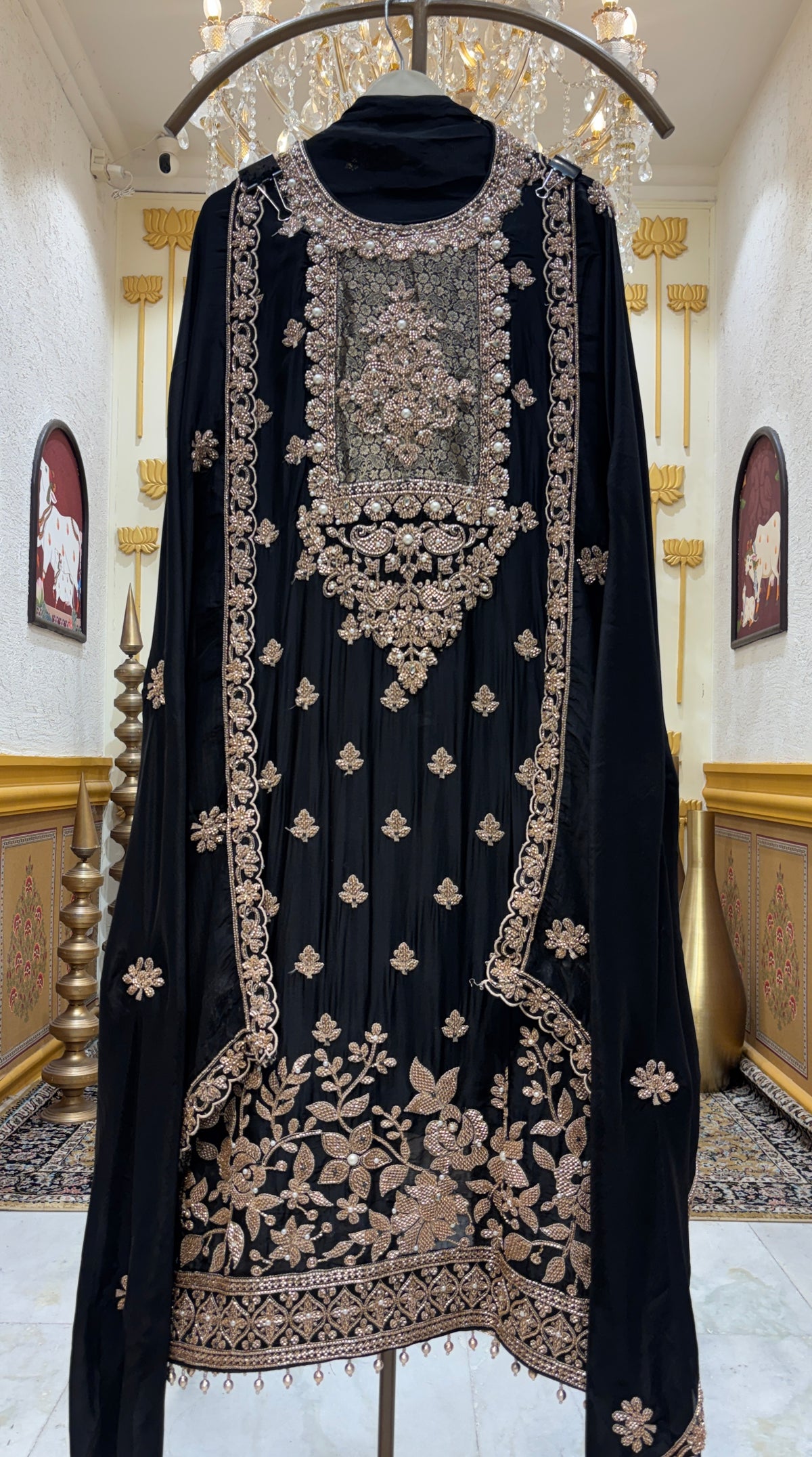 Elarune Silk Organza Suit