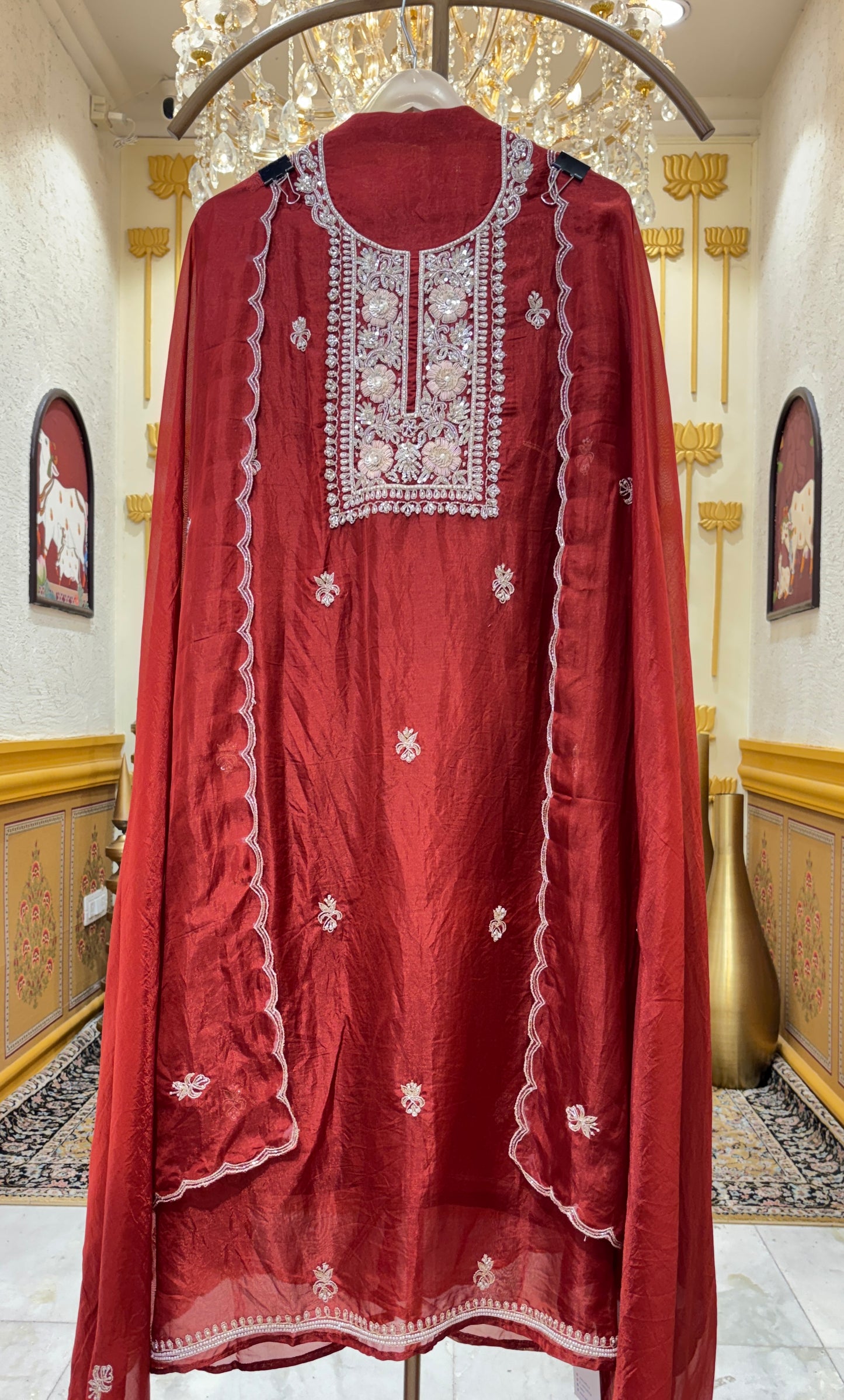 Élan d’Or Organza Suit