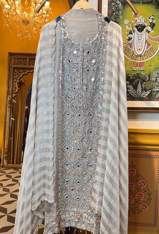 Zarqina CrystalWork Suit (Silver Grey)