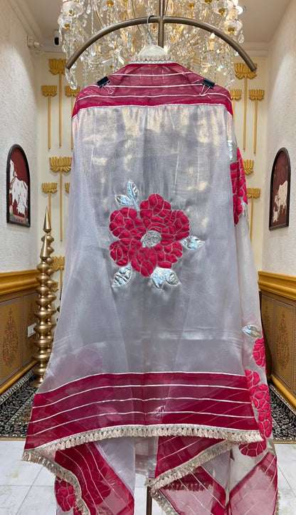 Ariyah Appliqué Élan Suit (Ivory & Pink)
