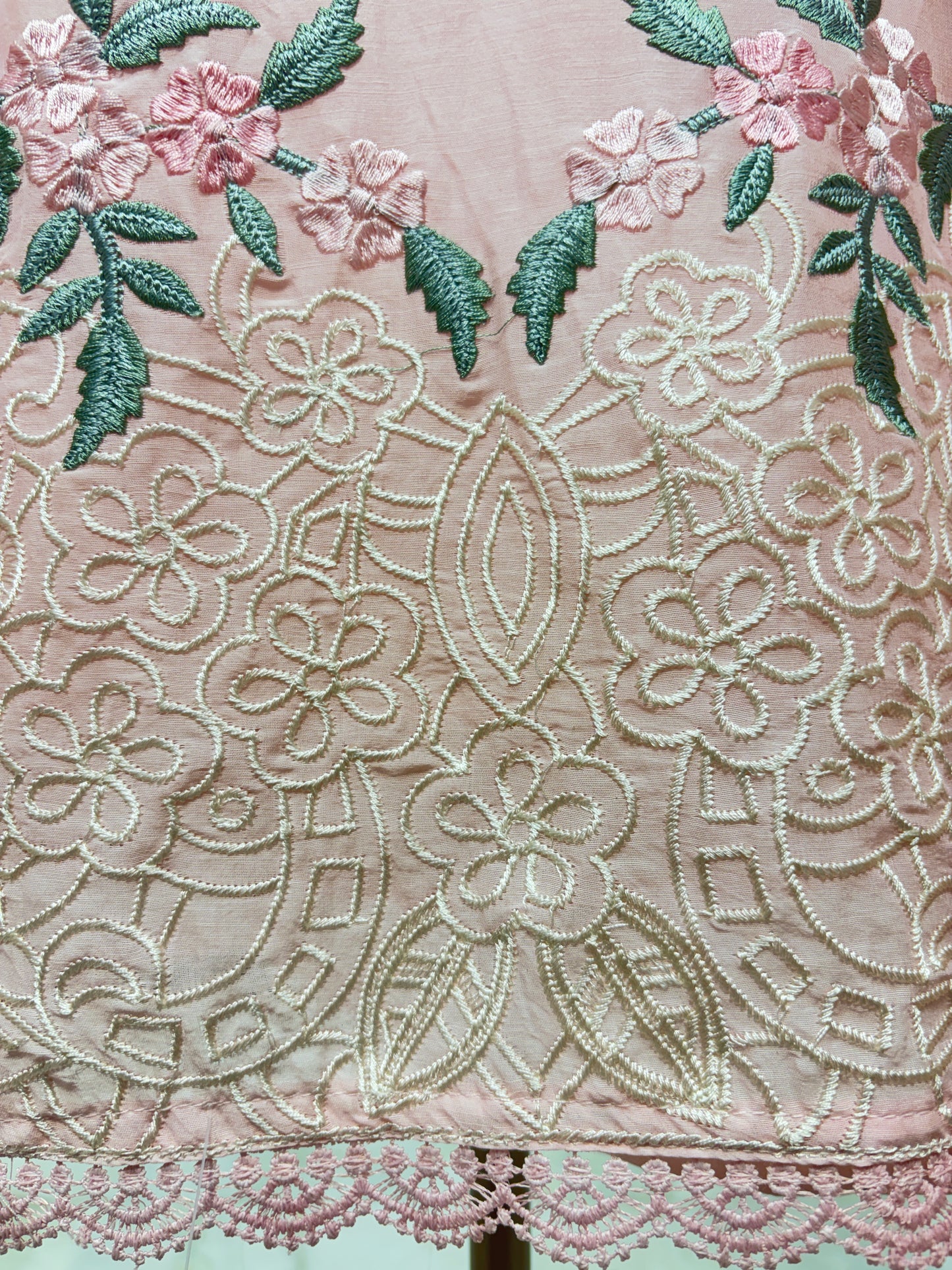 Noorza Thread Chanderi Suit