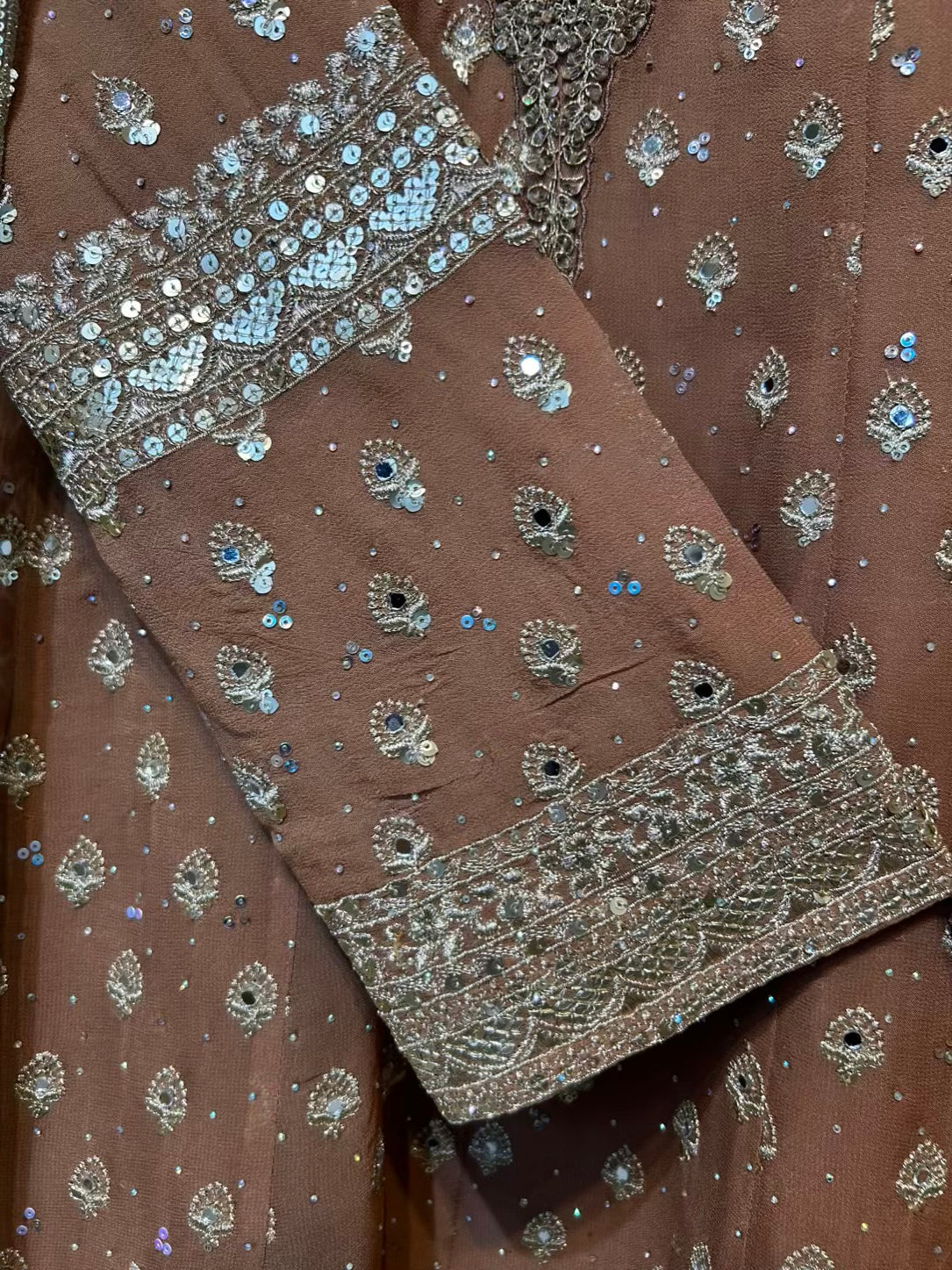 Mehrunnisa Mirror Gharara Set (Peach)