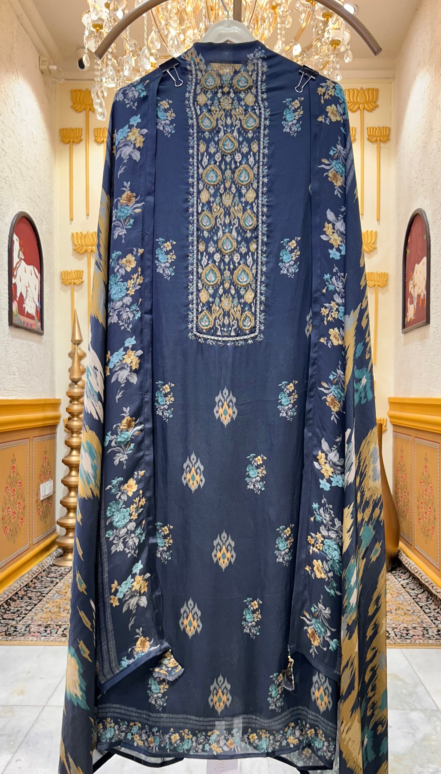 Satiné Pearl Bloom Suit