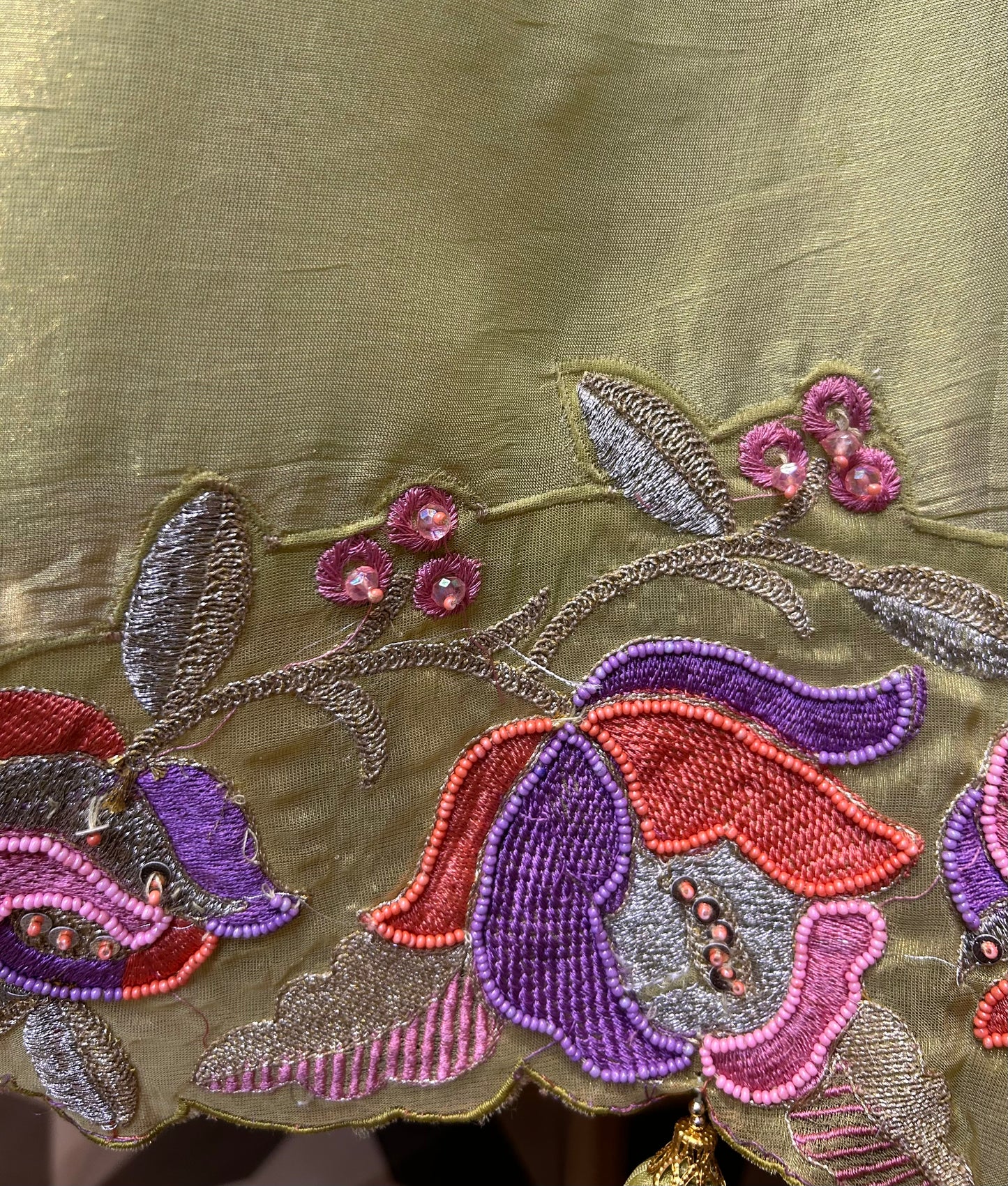 Gul-e-Roshan (Green)