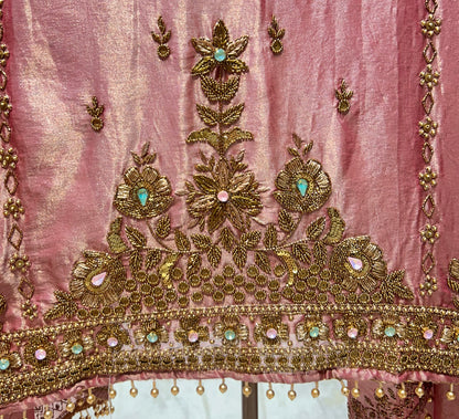 Vasundhara Élan Suit