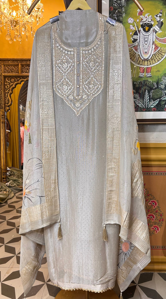 Shabnam Jhalak Suit
