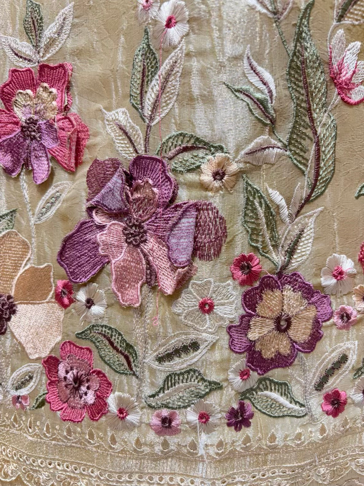 Nyra Tissue Thread Suit