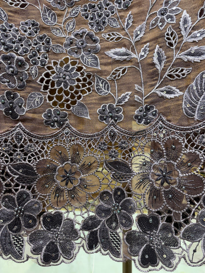 Ruhzeen Pakistani Suit