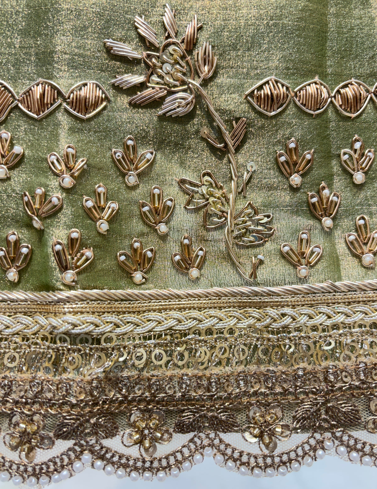 Banarsiya Royale Suit