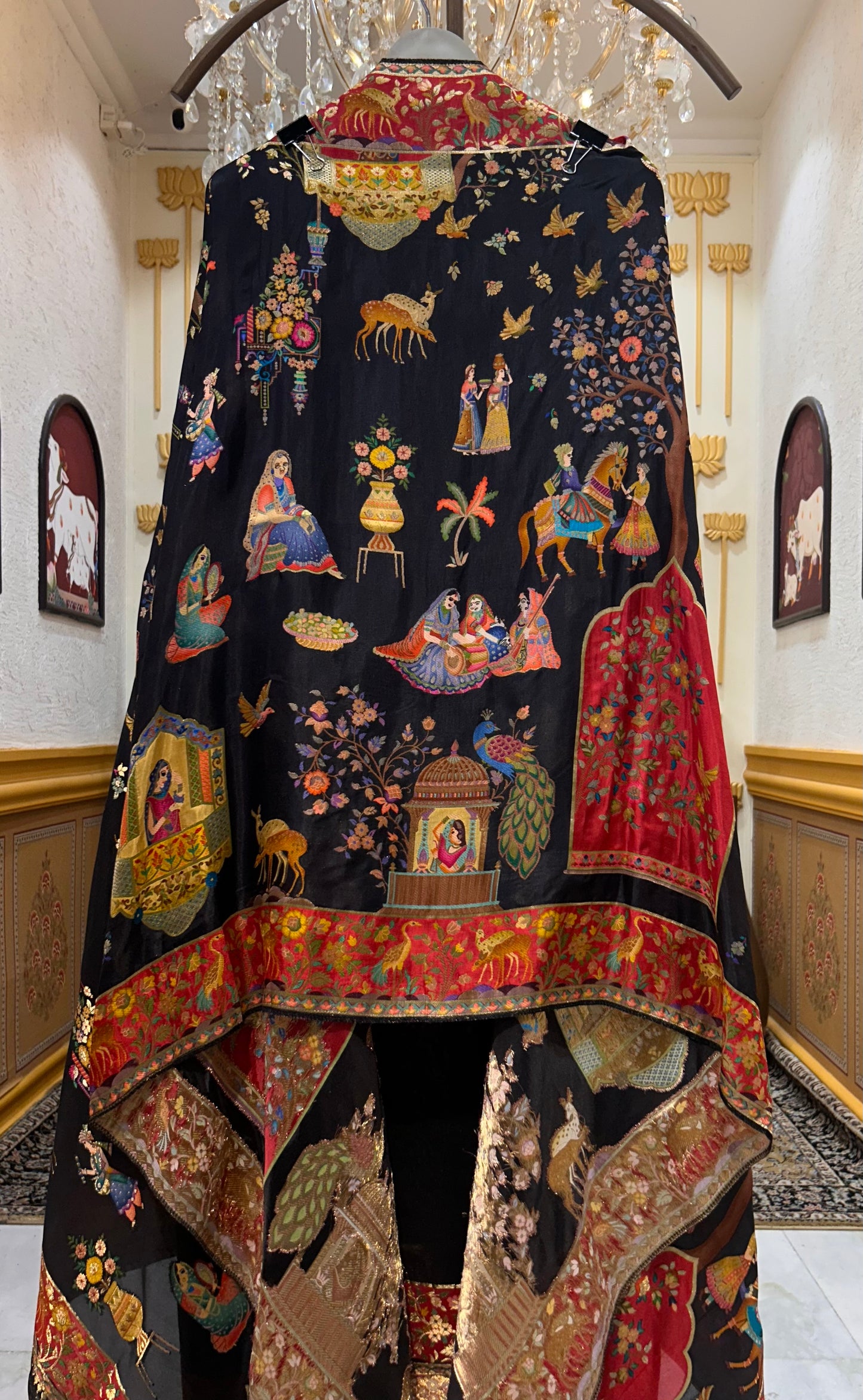 Rangvaani Banarasi Suit