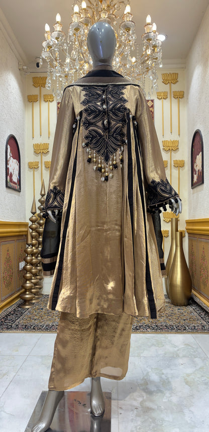 Vareesha Pearl Anarkali Suit