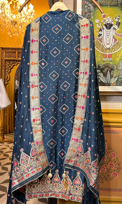 Khwabgah Bandhani Suit (Peacock Blue)