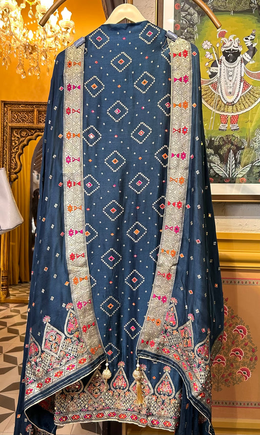 Khwabgah Bandhani Suit (Peacock Blue)