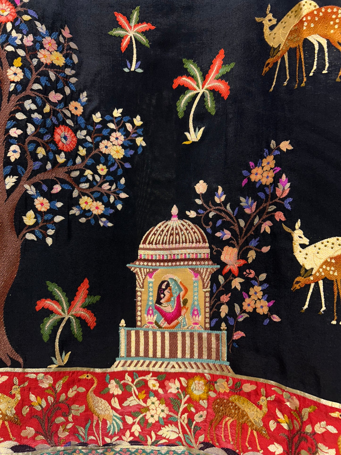 Rangvaani Banarasi Suit