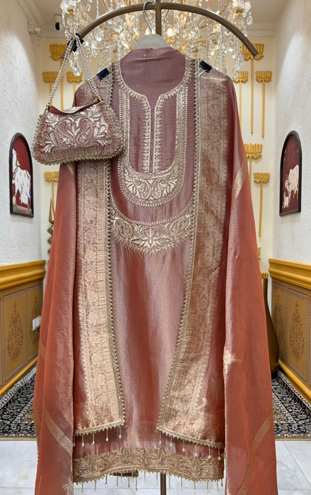 Sorelle Dori Sequin Banarasi Set