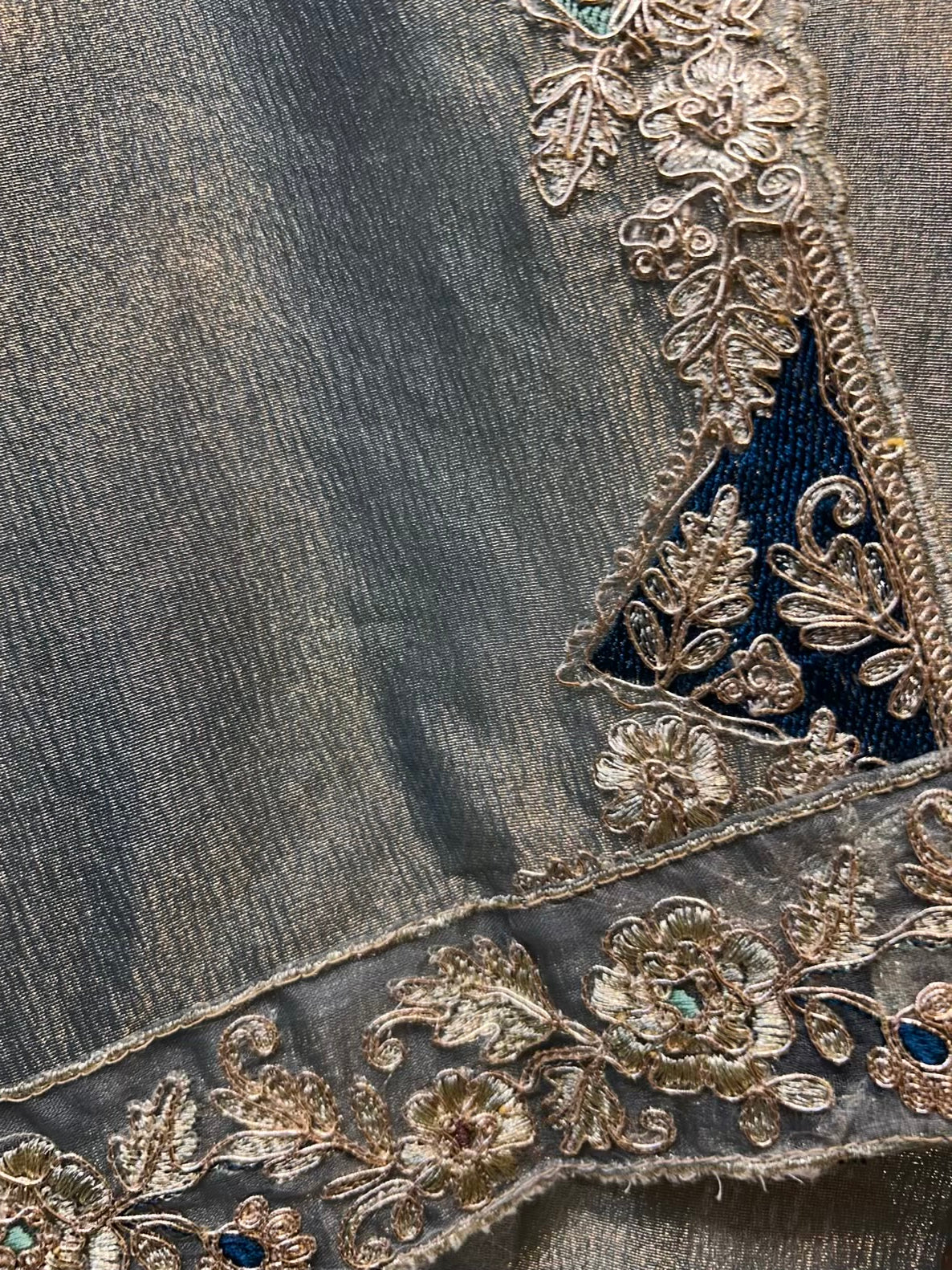 Aariza Tissue Gleam Suit (Blue)