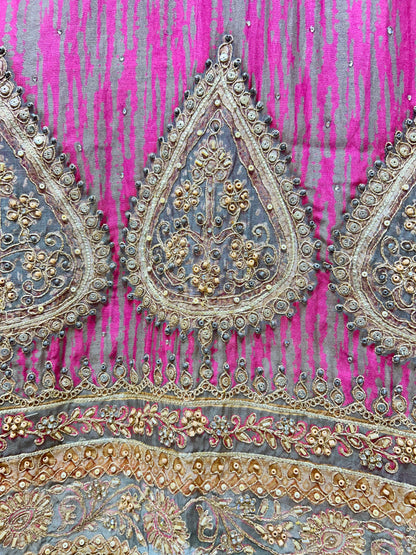 Ruhviana Mul Suit