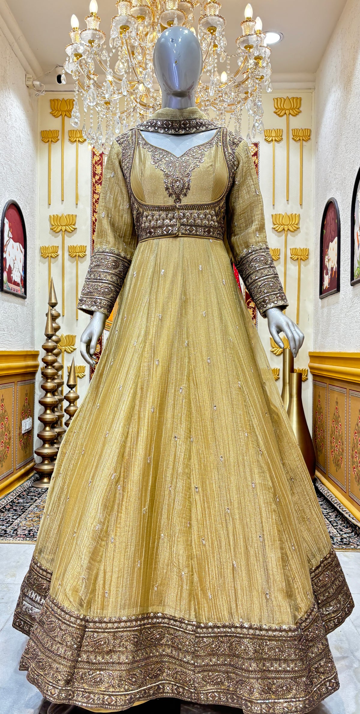 Jashnara Anarkali Set