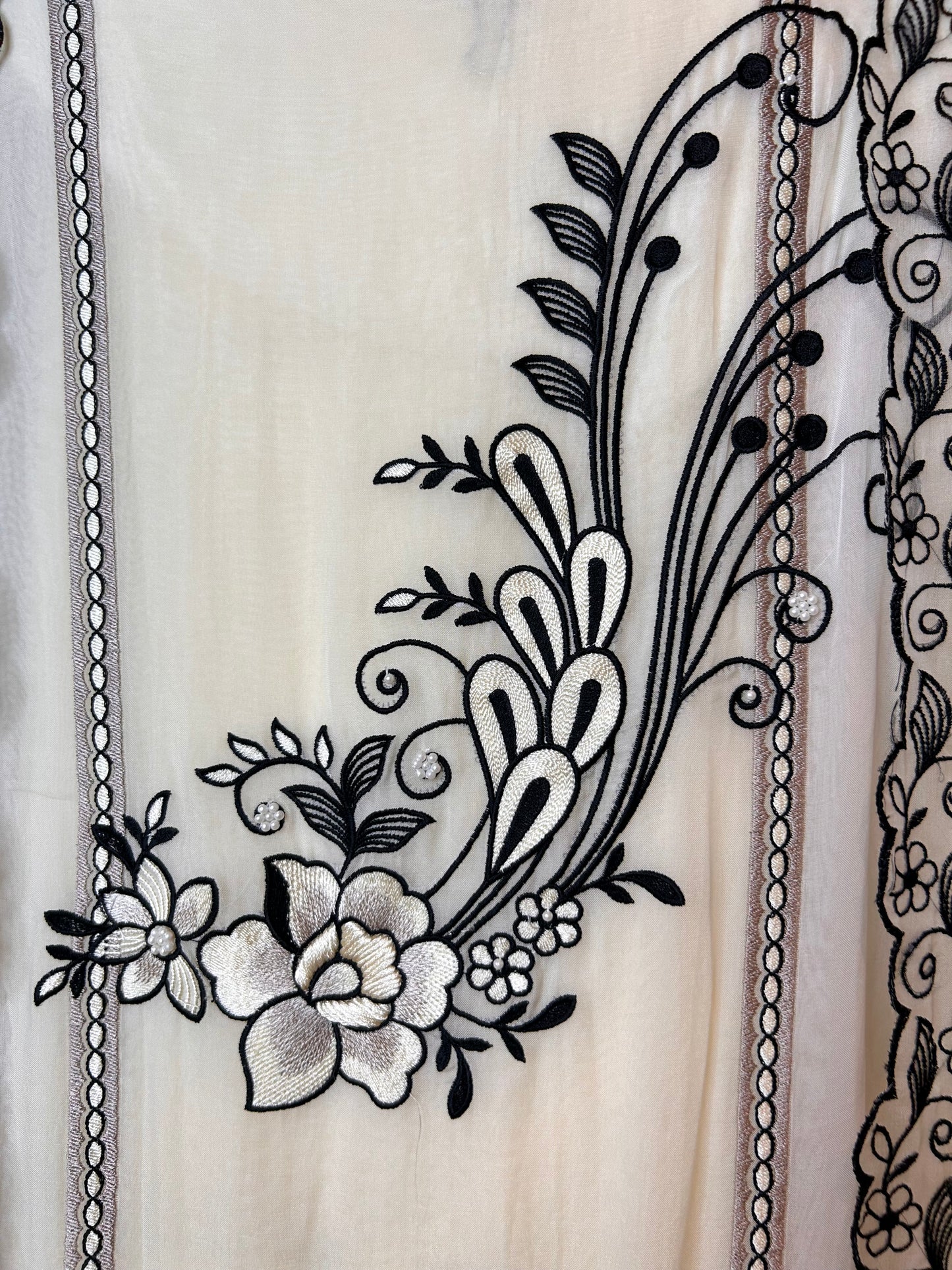 Viraahi Organza Suit (Ivory)