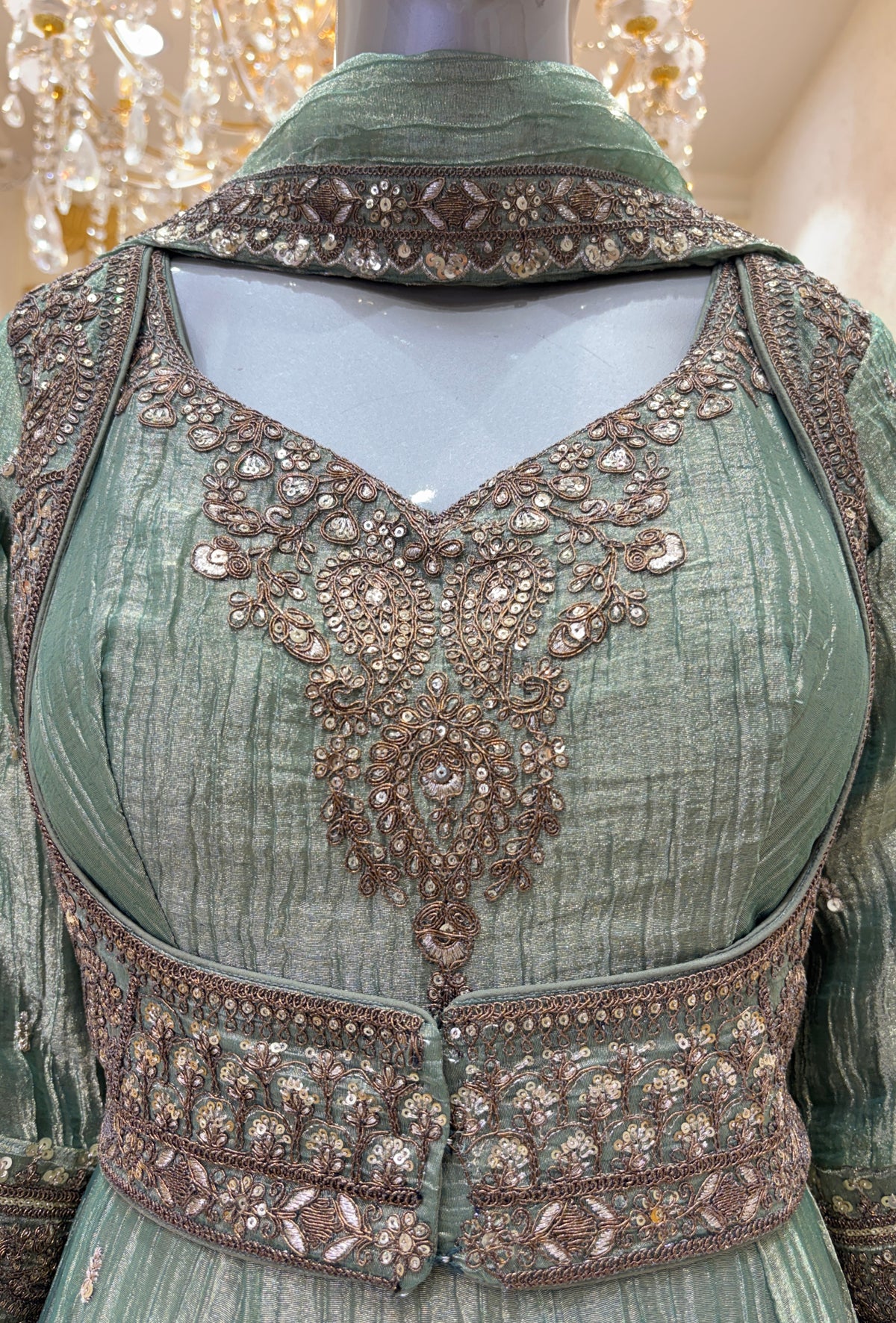 Jashnara Anarkali Set