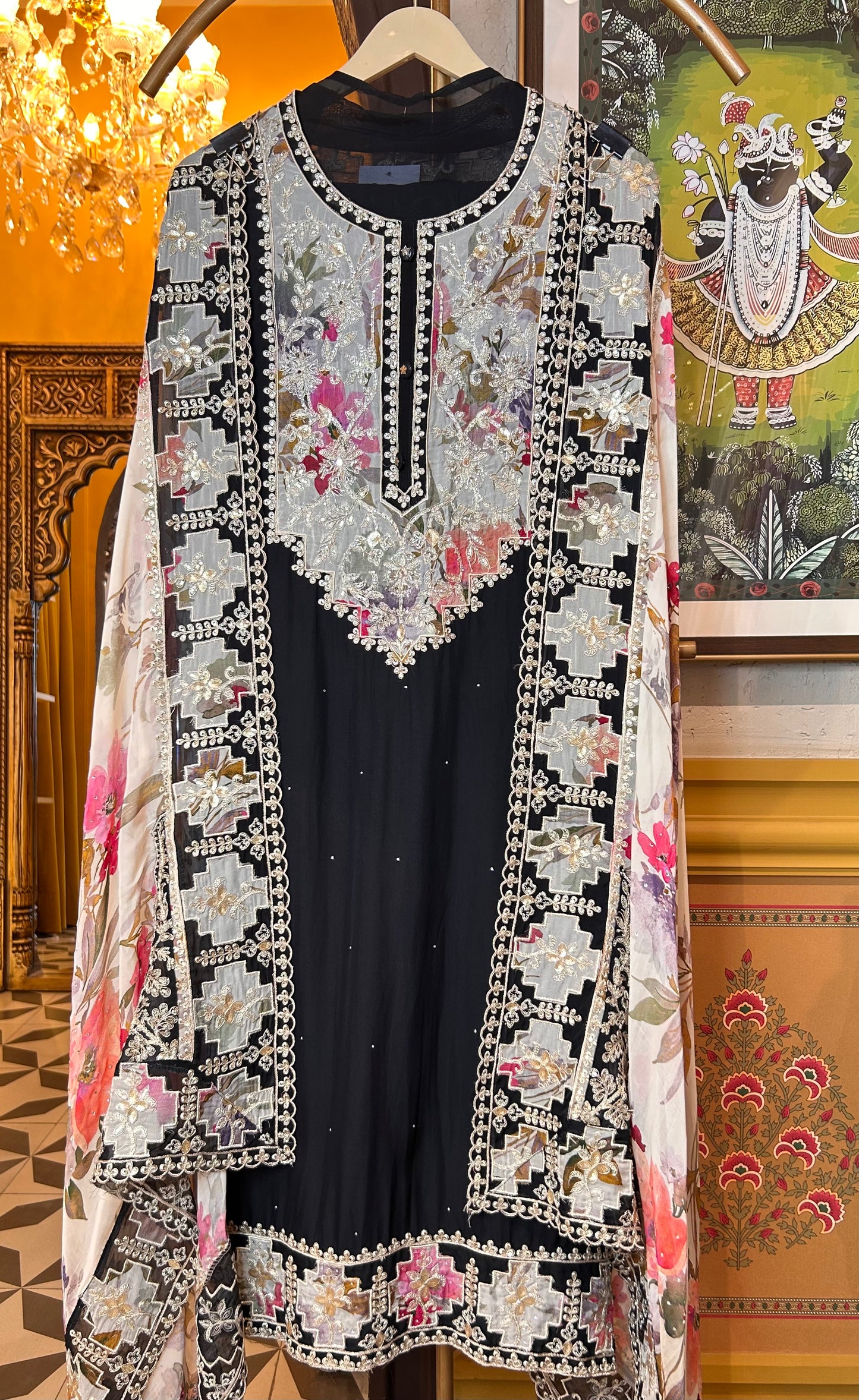 Aafreen Organza Suit (Black)