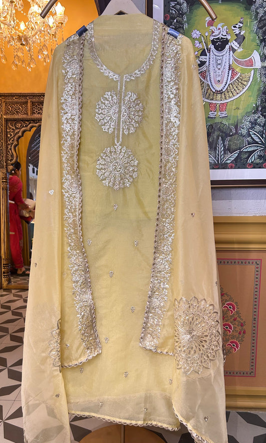 Ethereal glow Organza suit(Yellow)