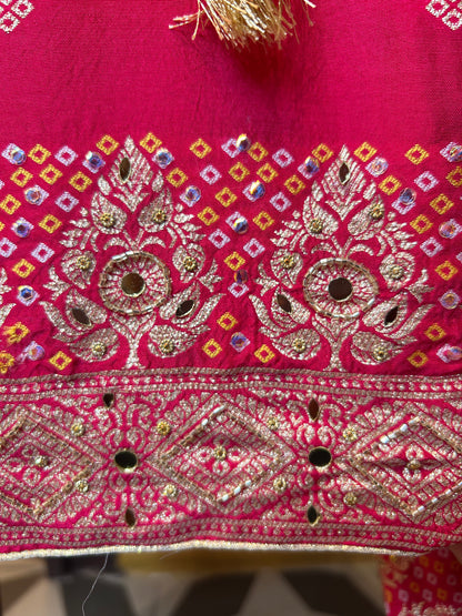Nazakat in Banarasi Muslin suit(Pink)