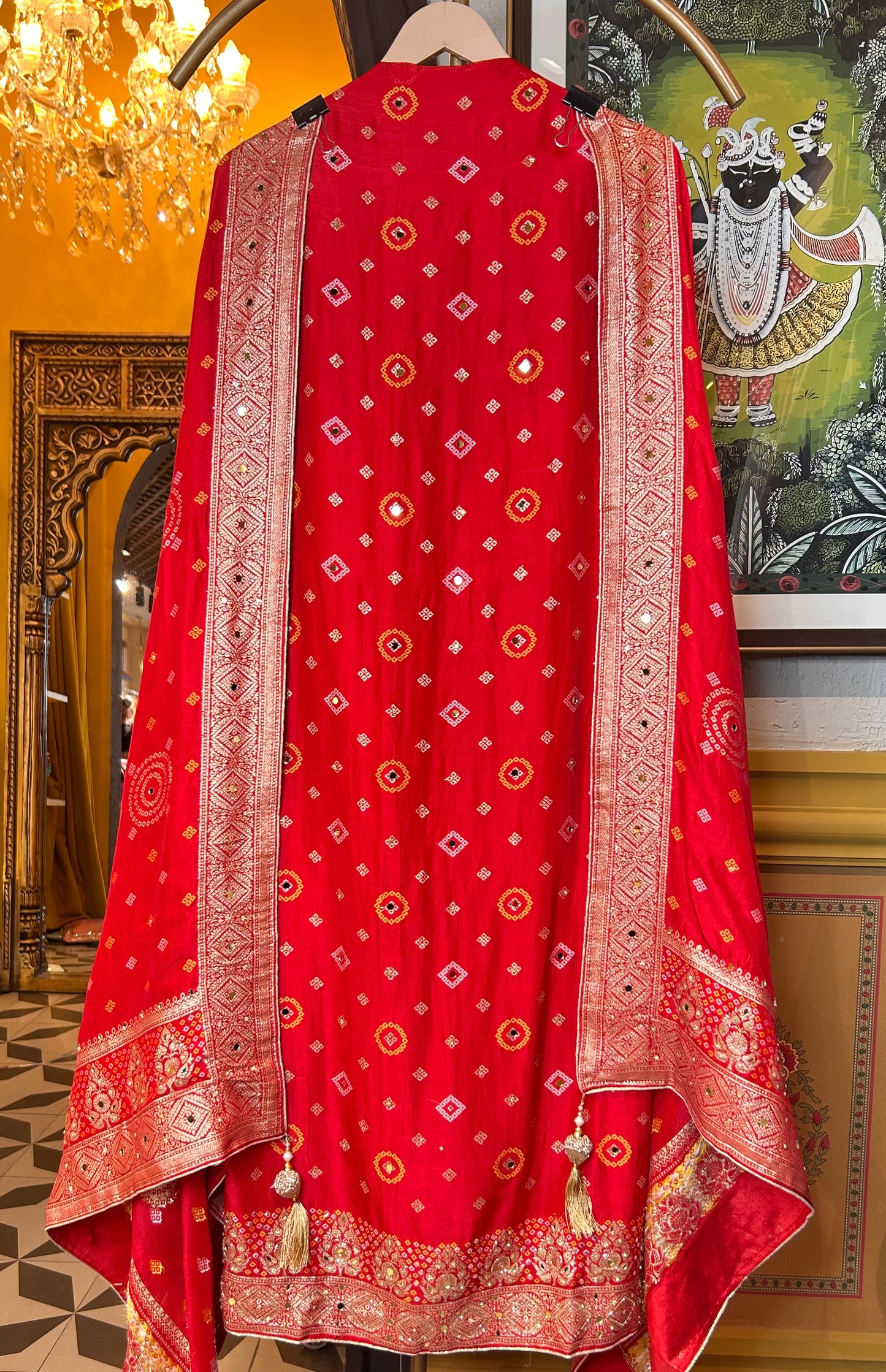 Nazakat in Banarasi Muslin suit(Red)