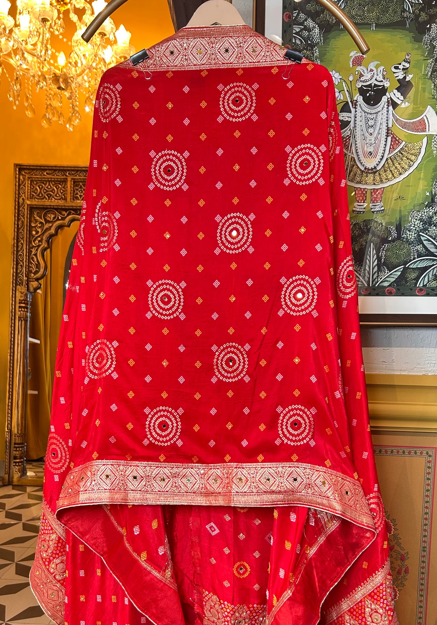 Nazakat in Banarasi Muslin suit(Red)