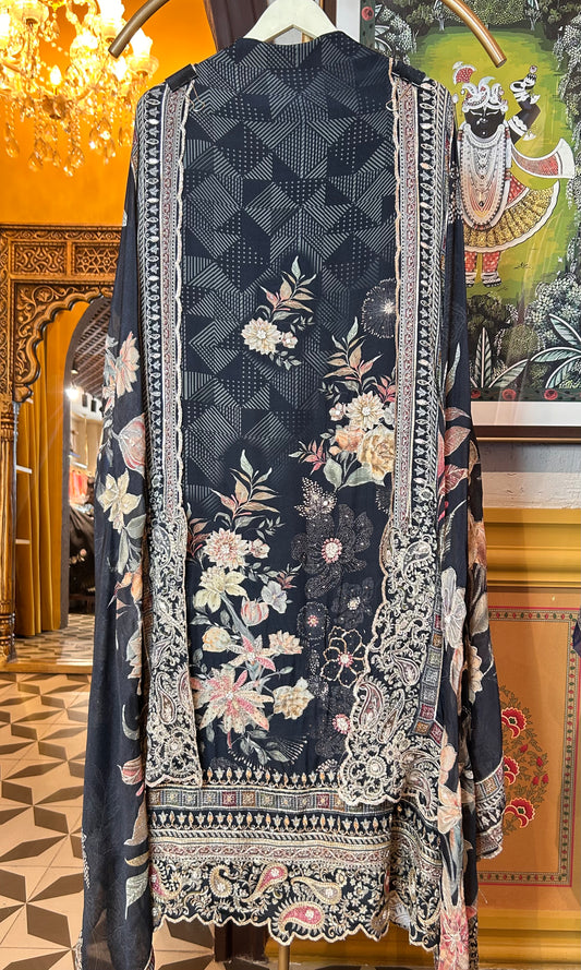 Zariah Pure Crêpe suit (Black)