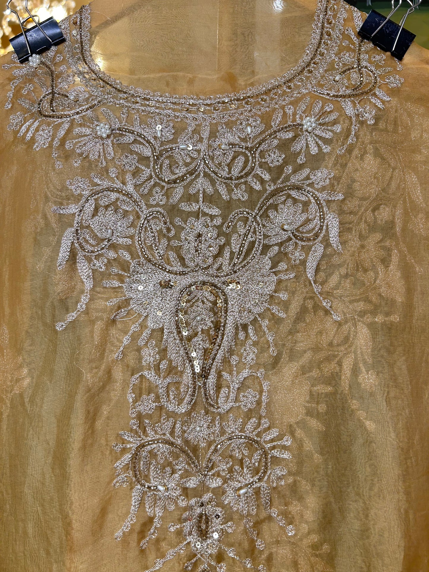 Zarqa Aari Organza Suit