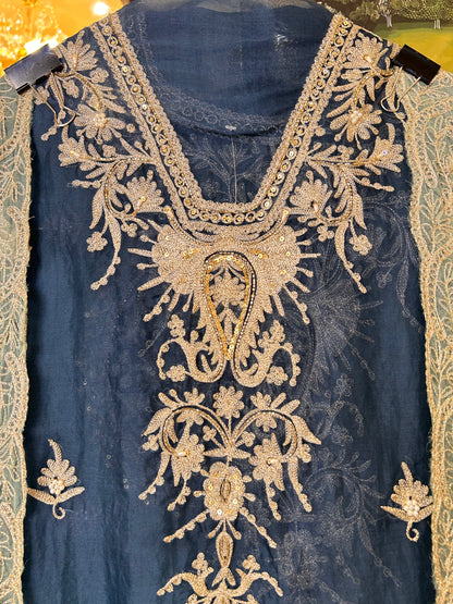 Zarqa Aari Organza Suit