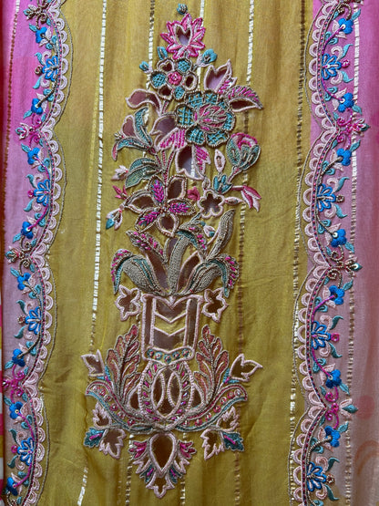 Zunaira Bloom Suit
