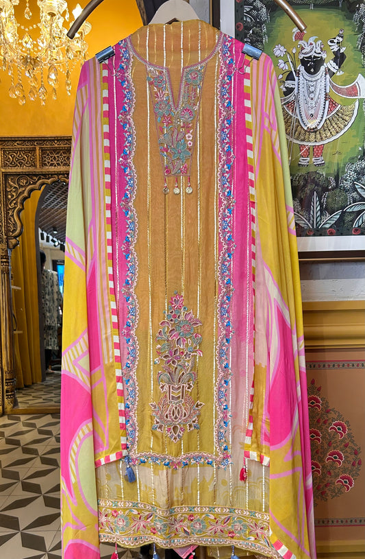 Zunaira Bloom Suit