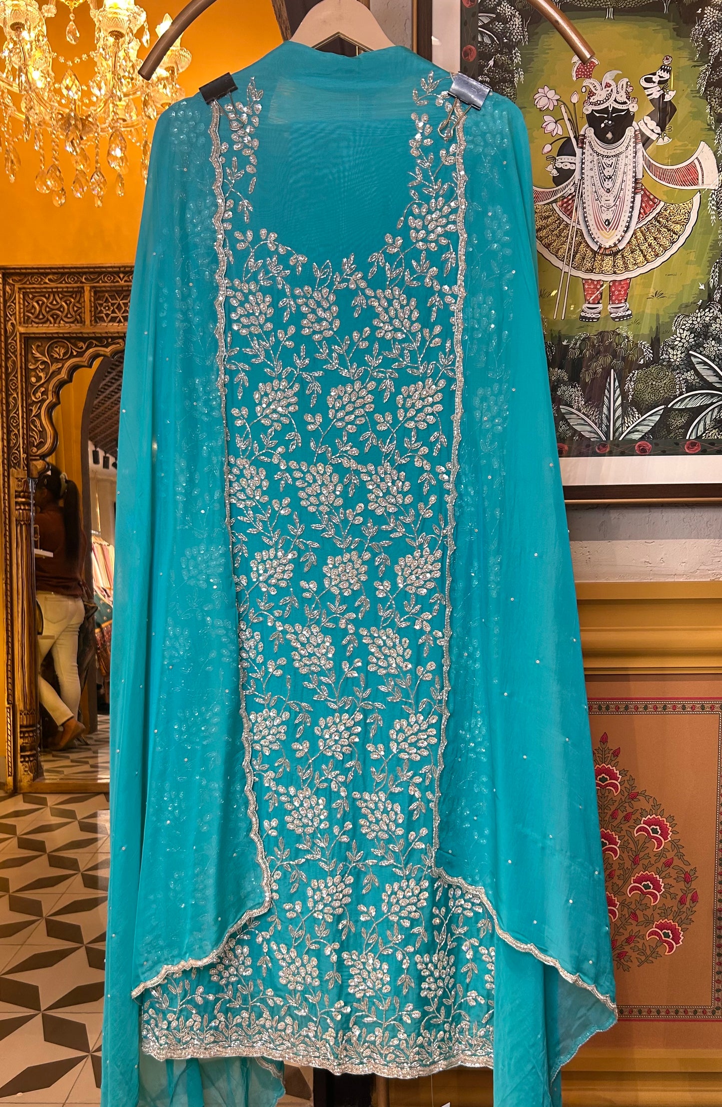 Nooraniyah Embroidered Organza Suit