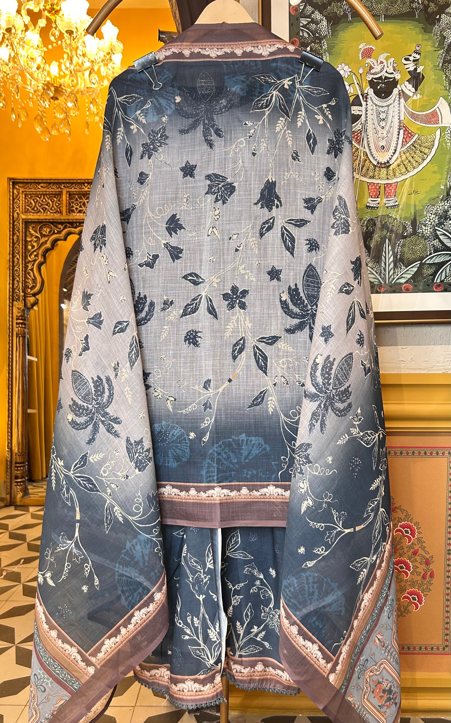 Gulmor Linen Suit